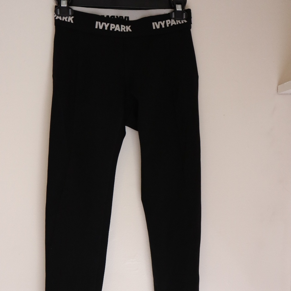 IVY Park workout leggings